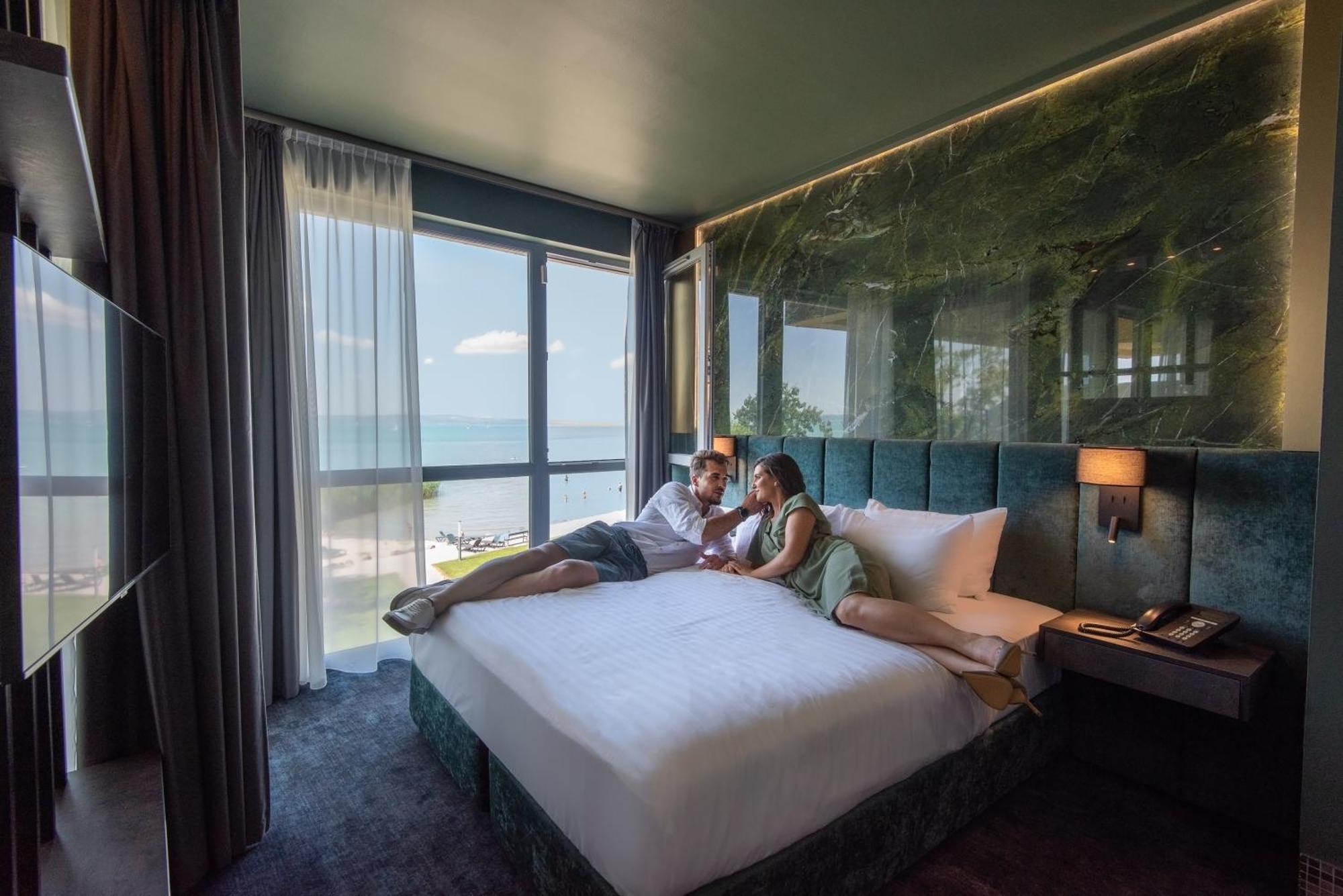 Hotel Azur Premium Siófok Kültér fotó